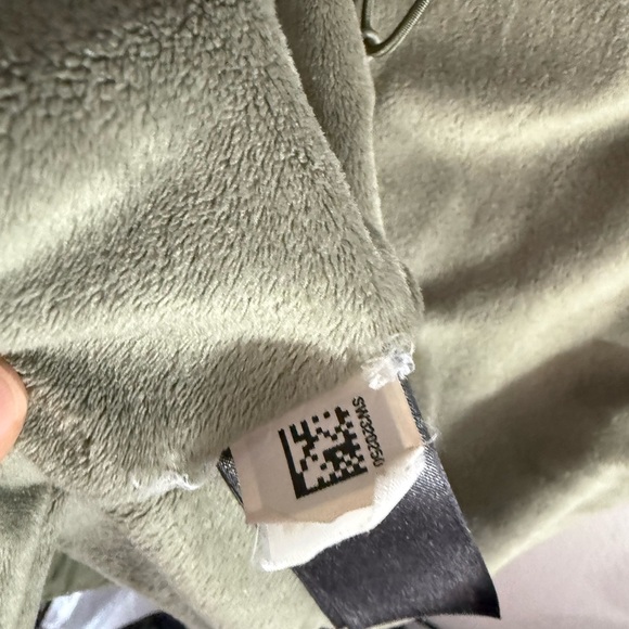 The North Face Women's Utility Jacket in Olive - Picture 7 of 9